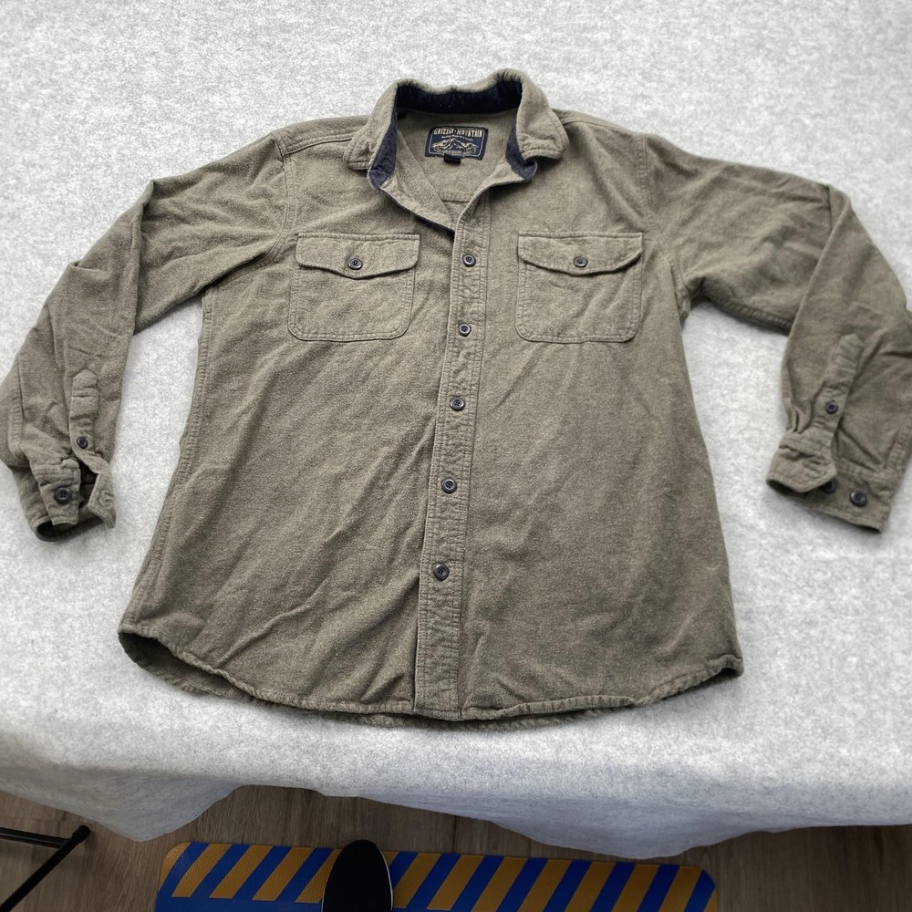 Grizzly Mountain Shirt Mens Large Green Solid Flannel Button Up Long Sleeve